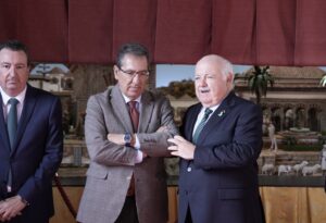 Antonio Pulido en el primer belén monumental del Parlamento de Andalucía