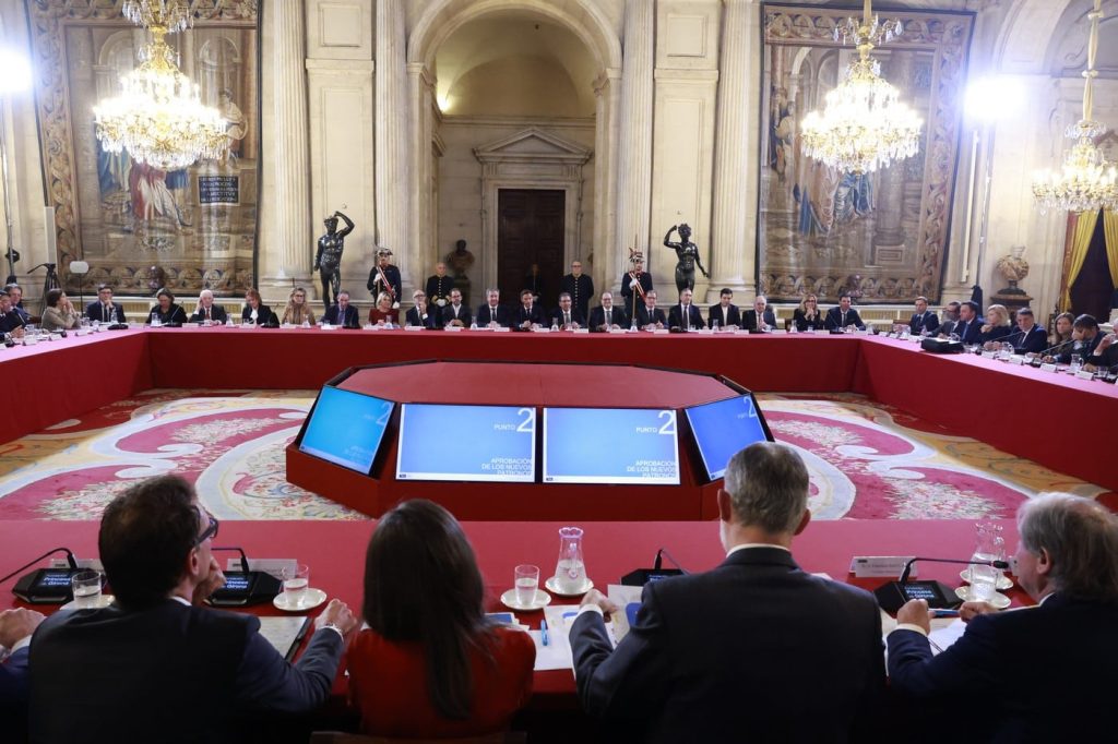 Antonio Pulido formaliza la inclusión de la Fundación Cajasol en el Patronato de la Fundación Princesa de Girona