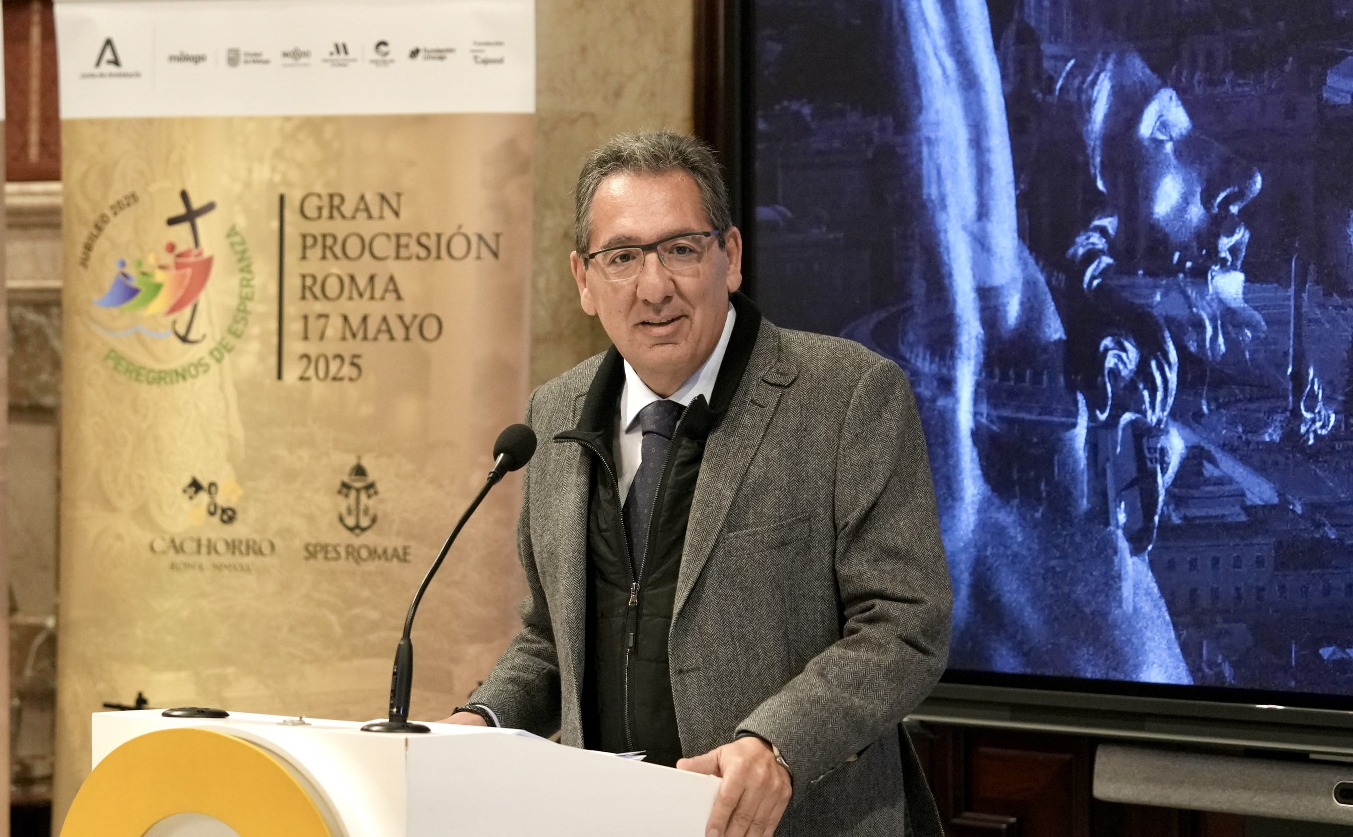 Antonio Pulido en la presentación oficial del cartel anunciador de la salida procesional del Santísimo Cristo de la Expiración, el Cachorro, que tendrá lugar en Roma con motivo del Jubileo de las Cofradías en mayo de 2025