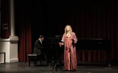 El Teatro Cajasol acogió el concierto que ha puesto fin al homenaje a Joaquín Turina