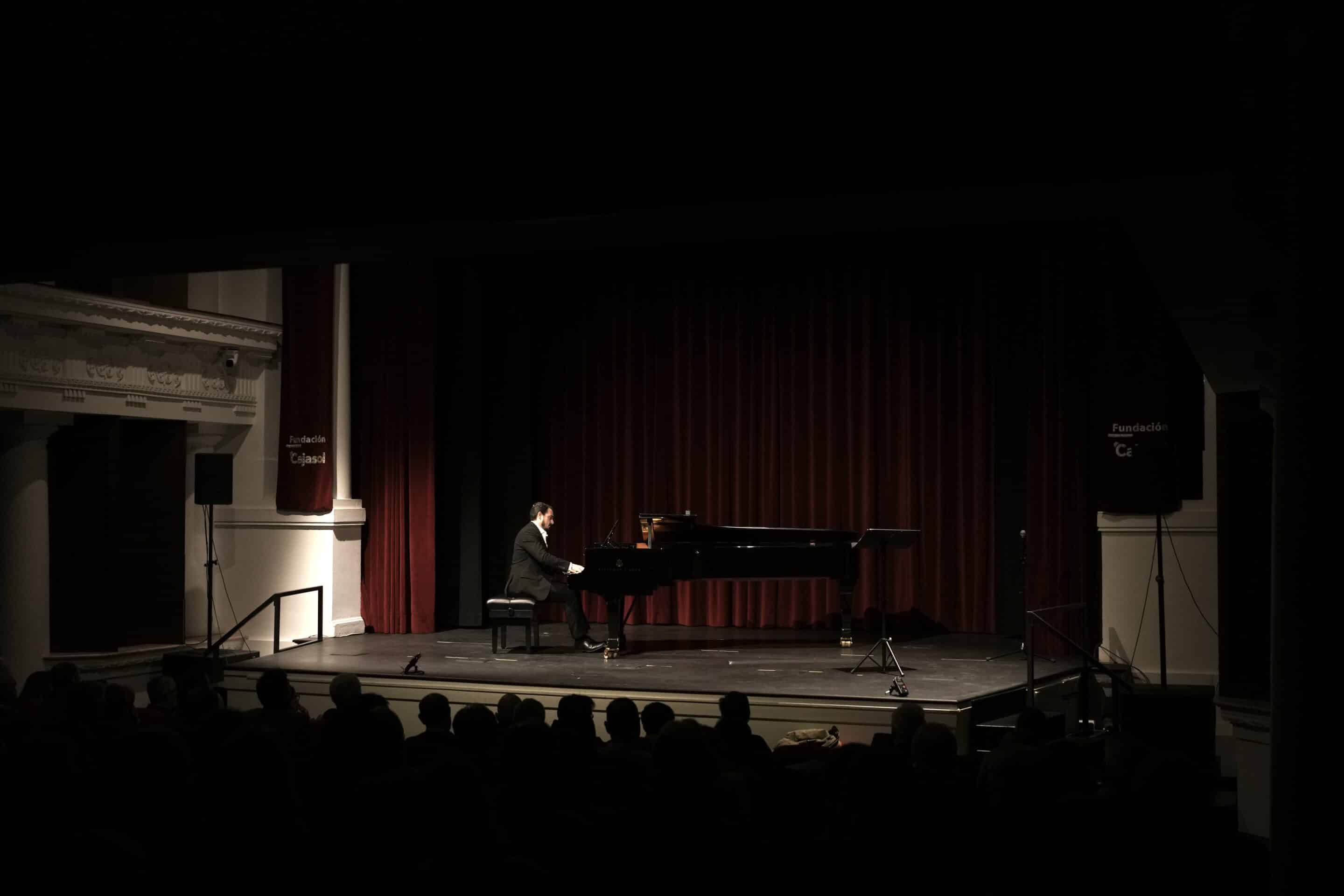 El Teatro Cajasol acoge el concierto final de la gira homenaje a Joaquín Turina