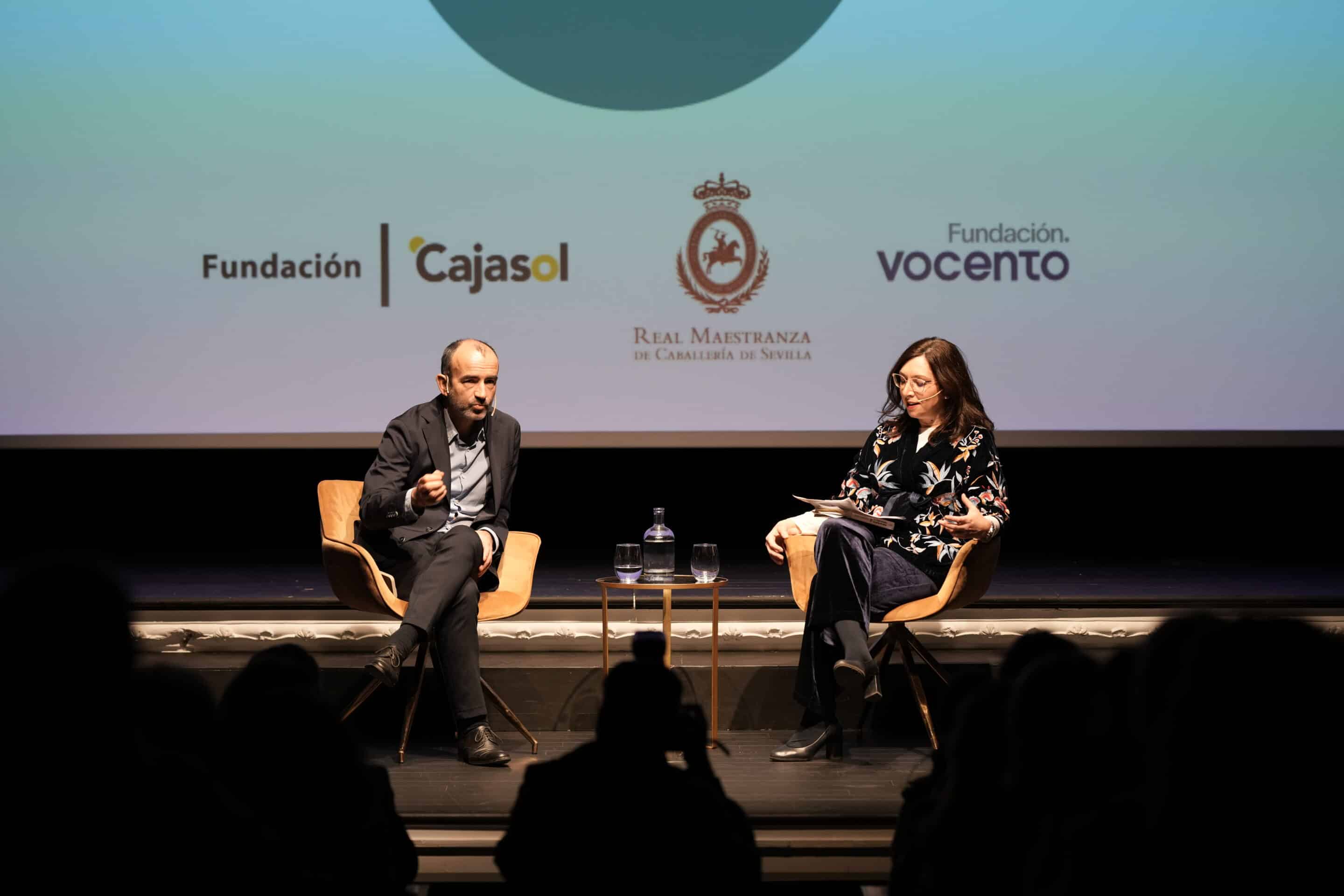 Rafael Santandreu llena el Teatro Cajasol Sevilla