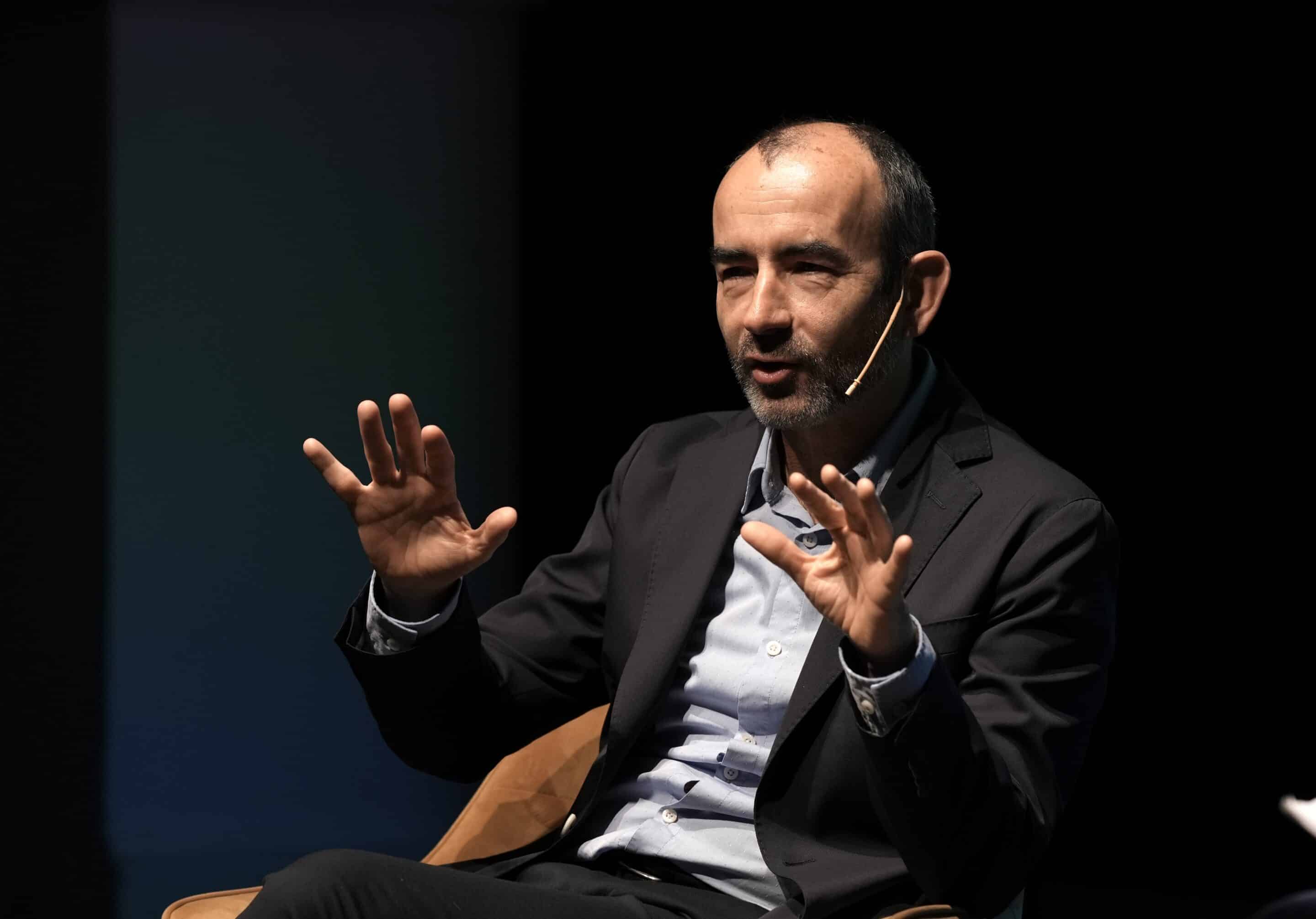 Rafael Santandreu llena el Teatro Cajasol Sevilla