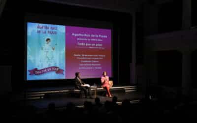 Presentación del libro de Agatha Ruiz de la Prada en el Teatro Cajasol