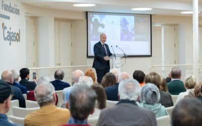 Éxito de las conferencias del ciclo Los Lunes en Cajasol