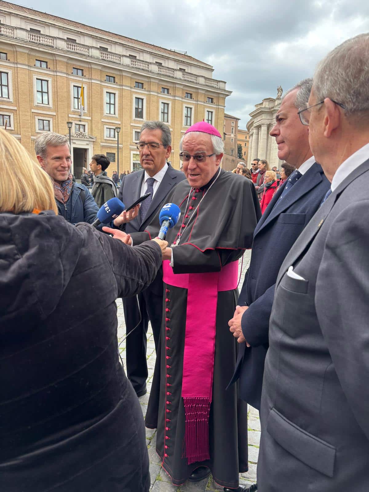 Antonio Pulido en el Vaticano con el Papa Francisco