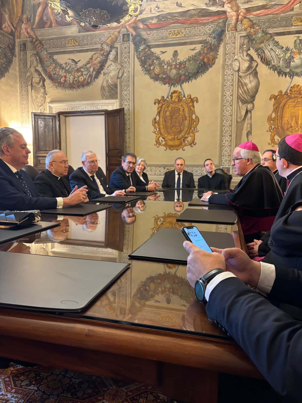 Antonio Pulido en el Vaticano con el Papa Francisco