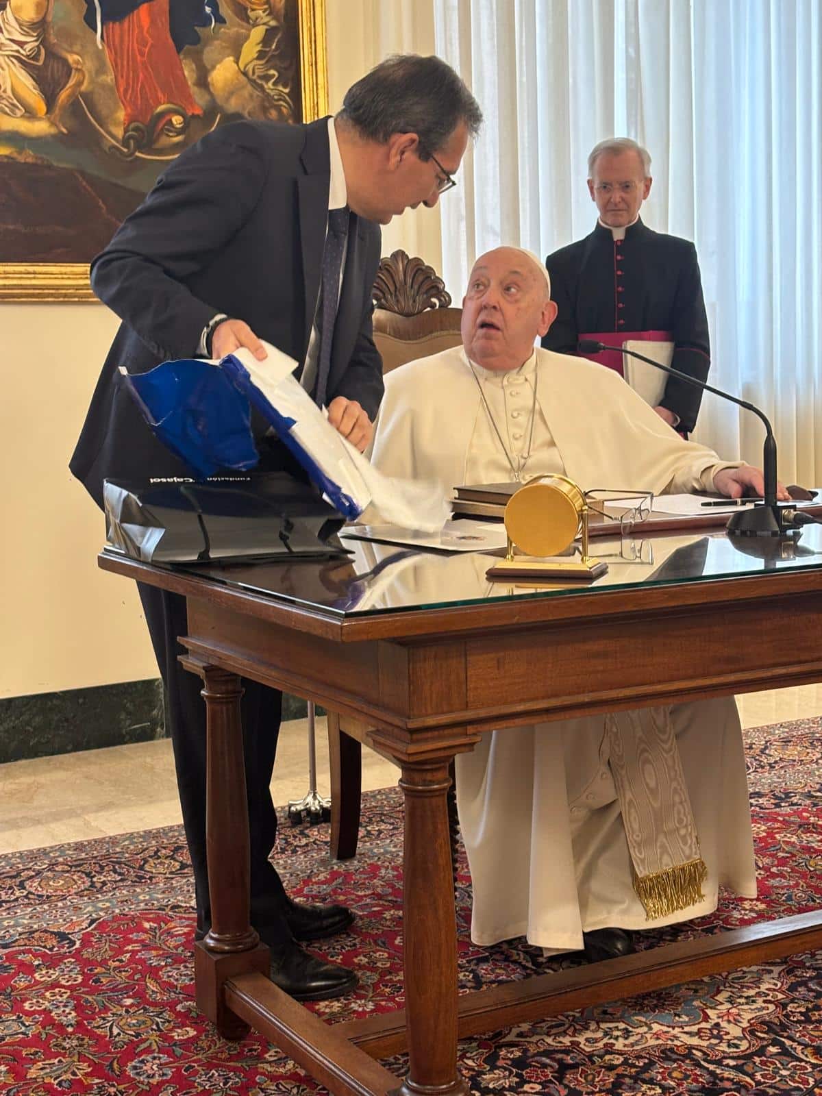 Antonio Pulido en el Vaticano con el Papa Francisco