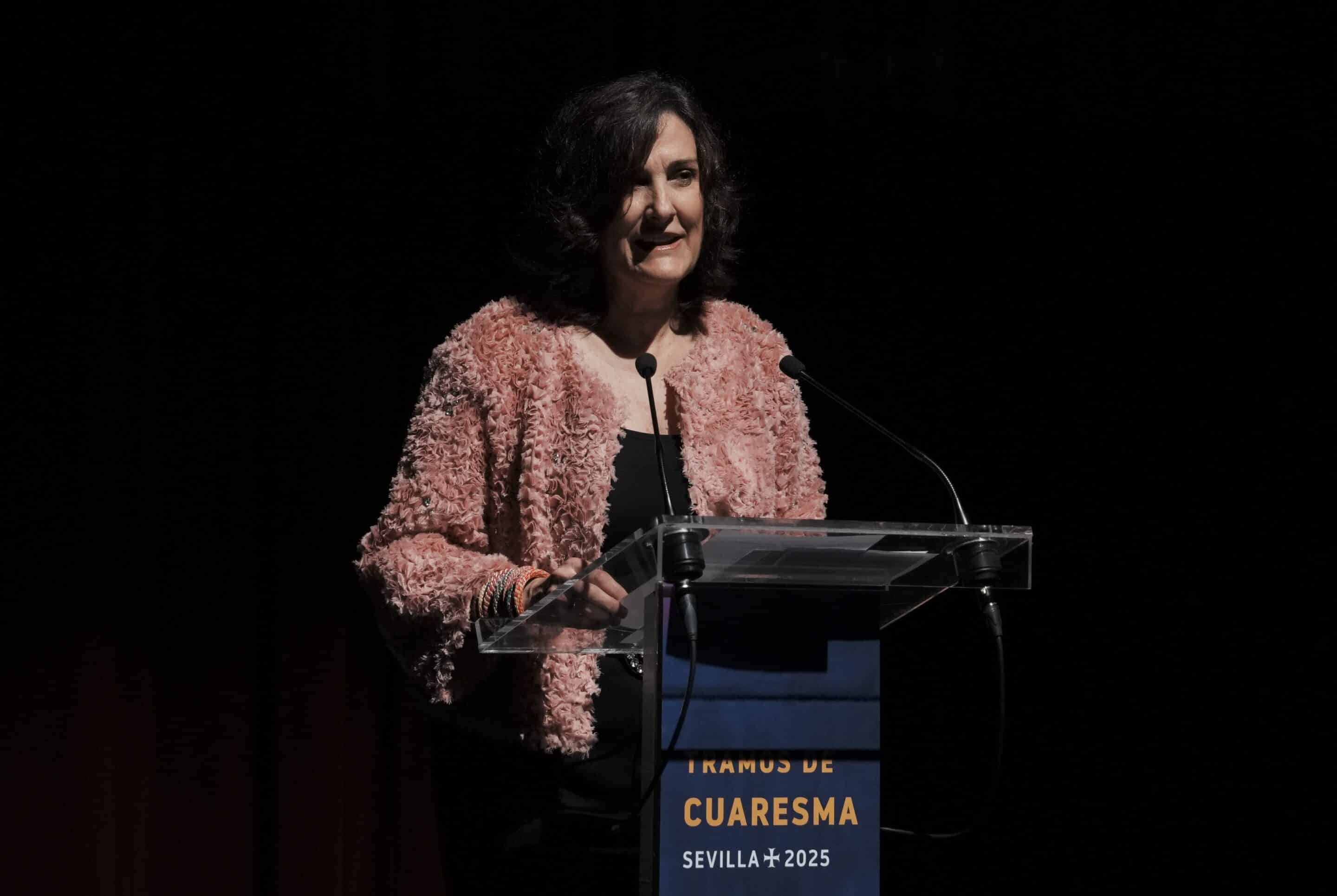 Antonio Garrido y Carlos Navarro Antolín llenan el Teatro Cajasol en Diálogos de Cuaresma