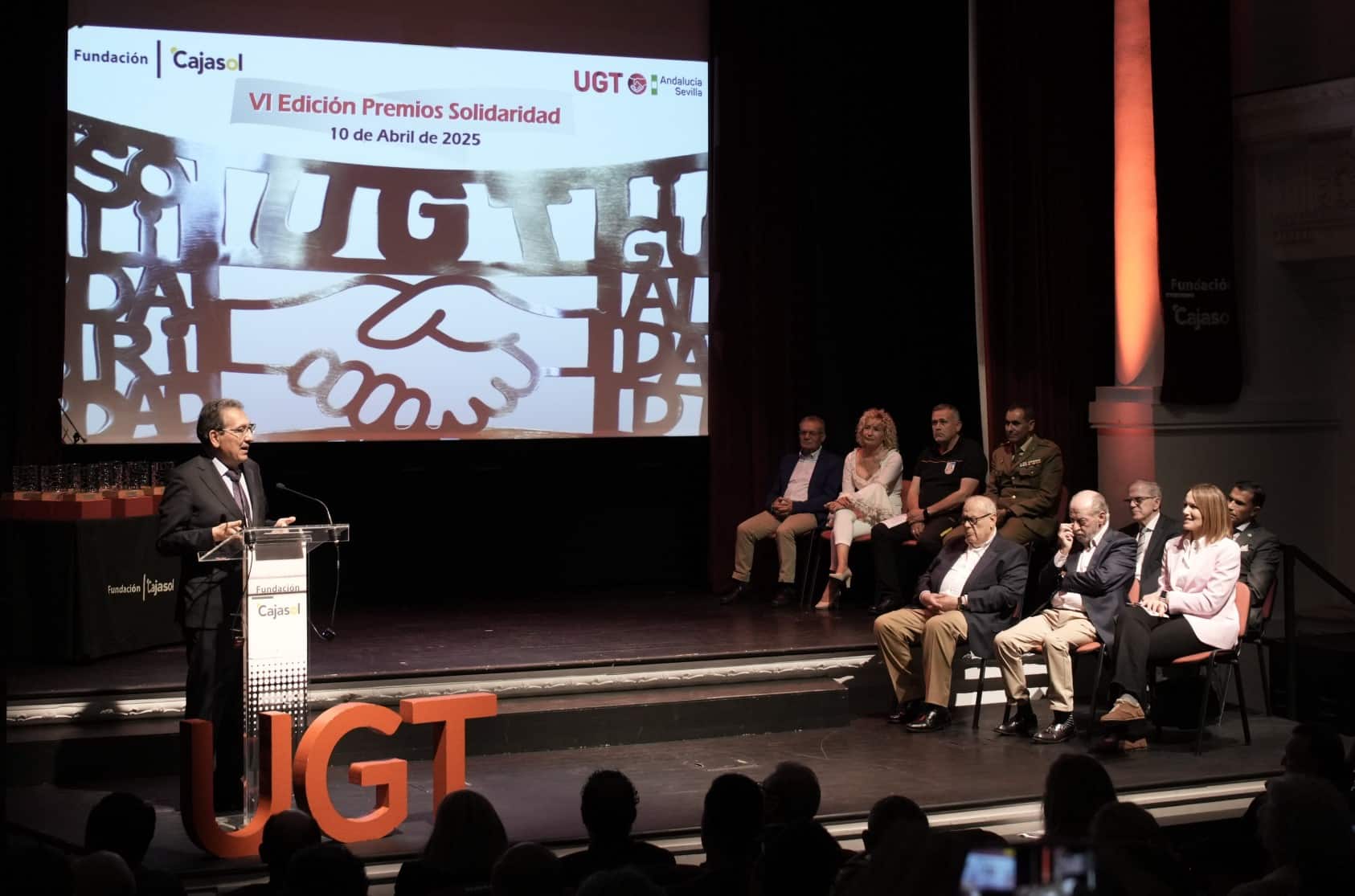 Antonio Pulido en los VI edición de los Premios Solidaridad de UGT Sevilla