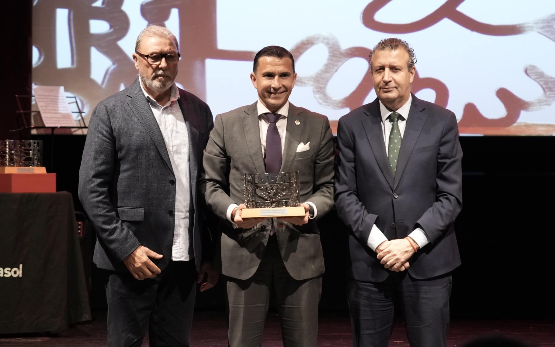 Antonio Pulido en los VI edición de los Premios Solidaridad de UGT Sevilla