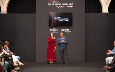 Desfile de la IX edición del Programa “Emprende Lunares con SIMOF”