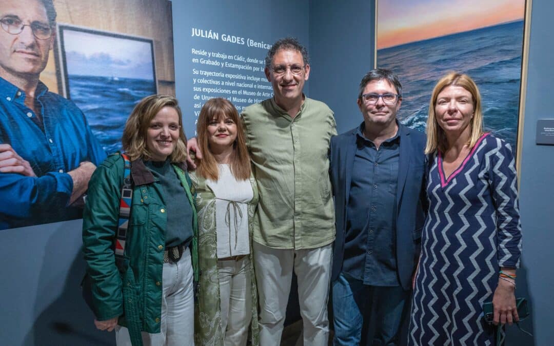 Julián Gades inaugura “Re-Tratos” en Cádiz, un viaje emocional a través del arte