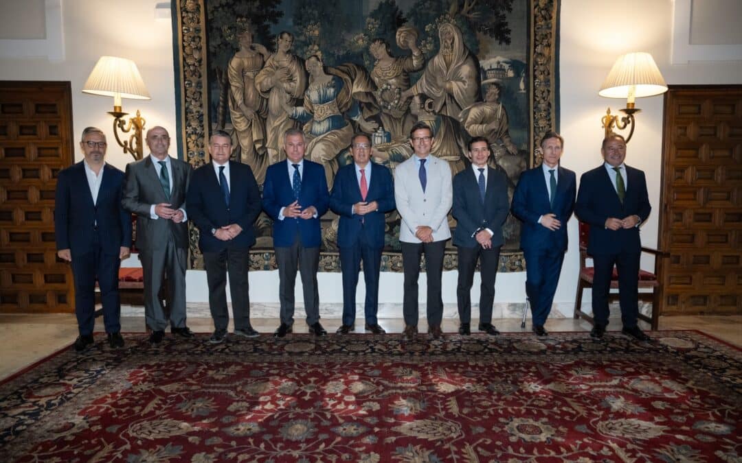 La Fundación Cajasol acoge un nuevo Desayuno Informativo con el alcalde de Sevilla, José Luis Sanz