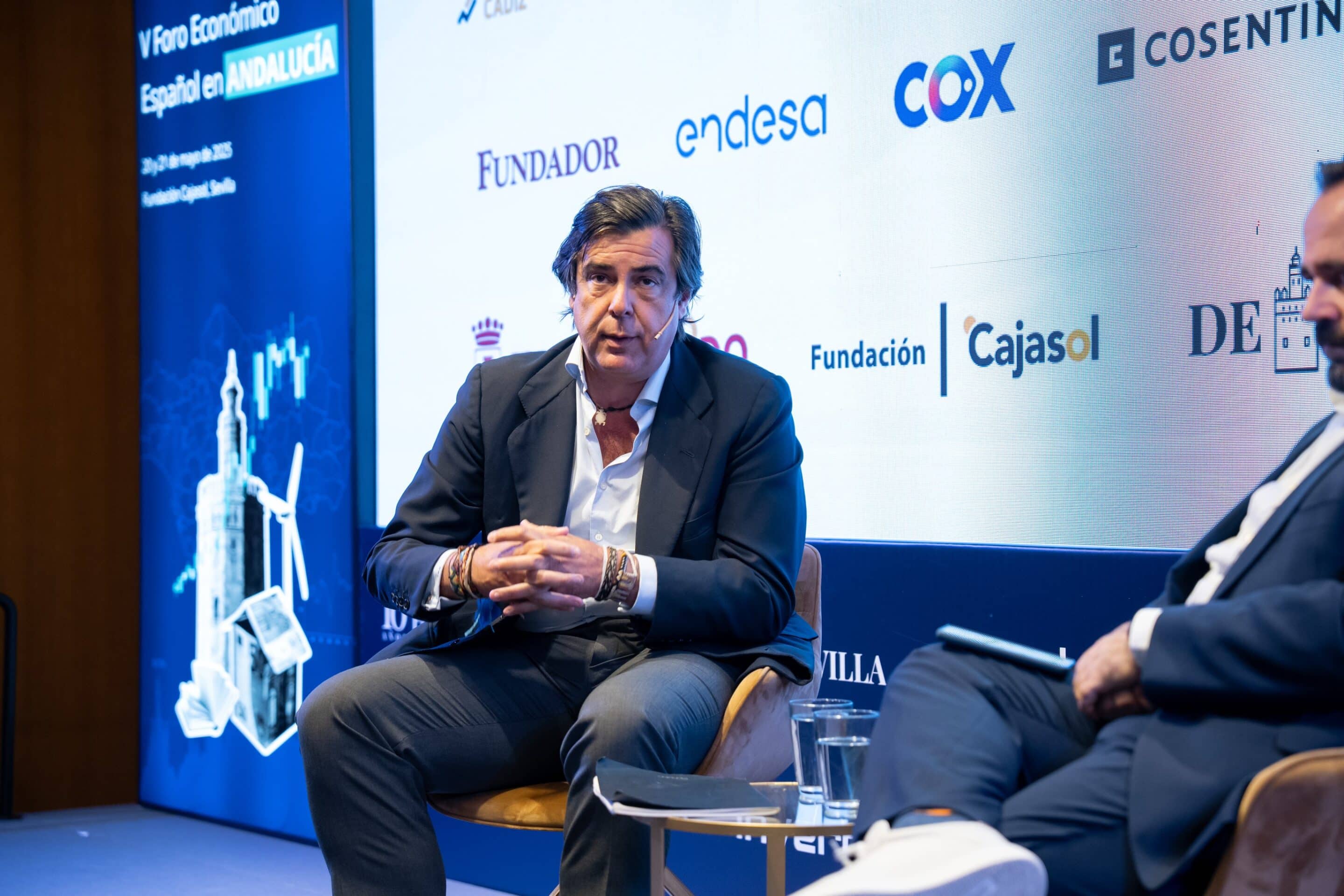 La Fundación Cajasol acoge el V Foro Económico Español en Andalucía: diálogo y análisis para construir el futuro