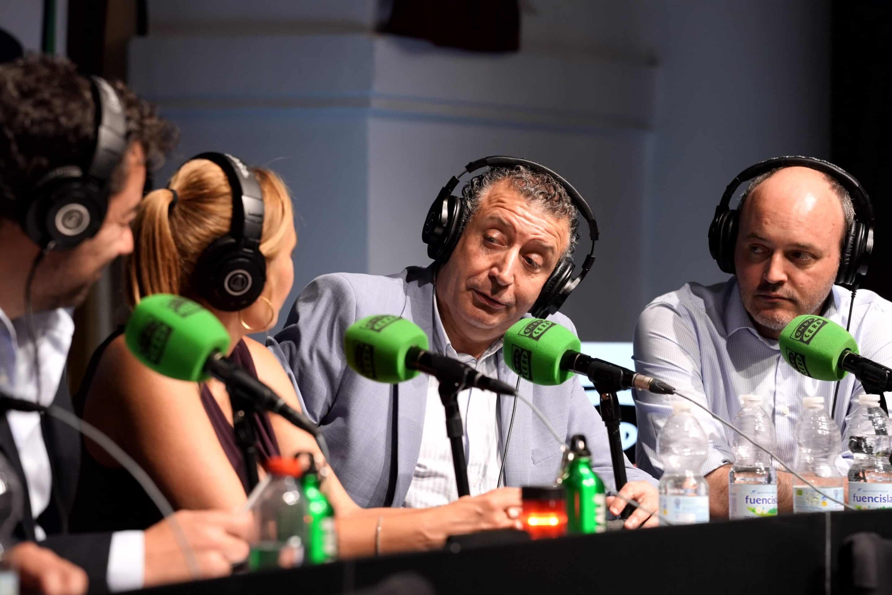 Antonio Pulido en Radioestadio Noche acompañando al Betis