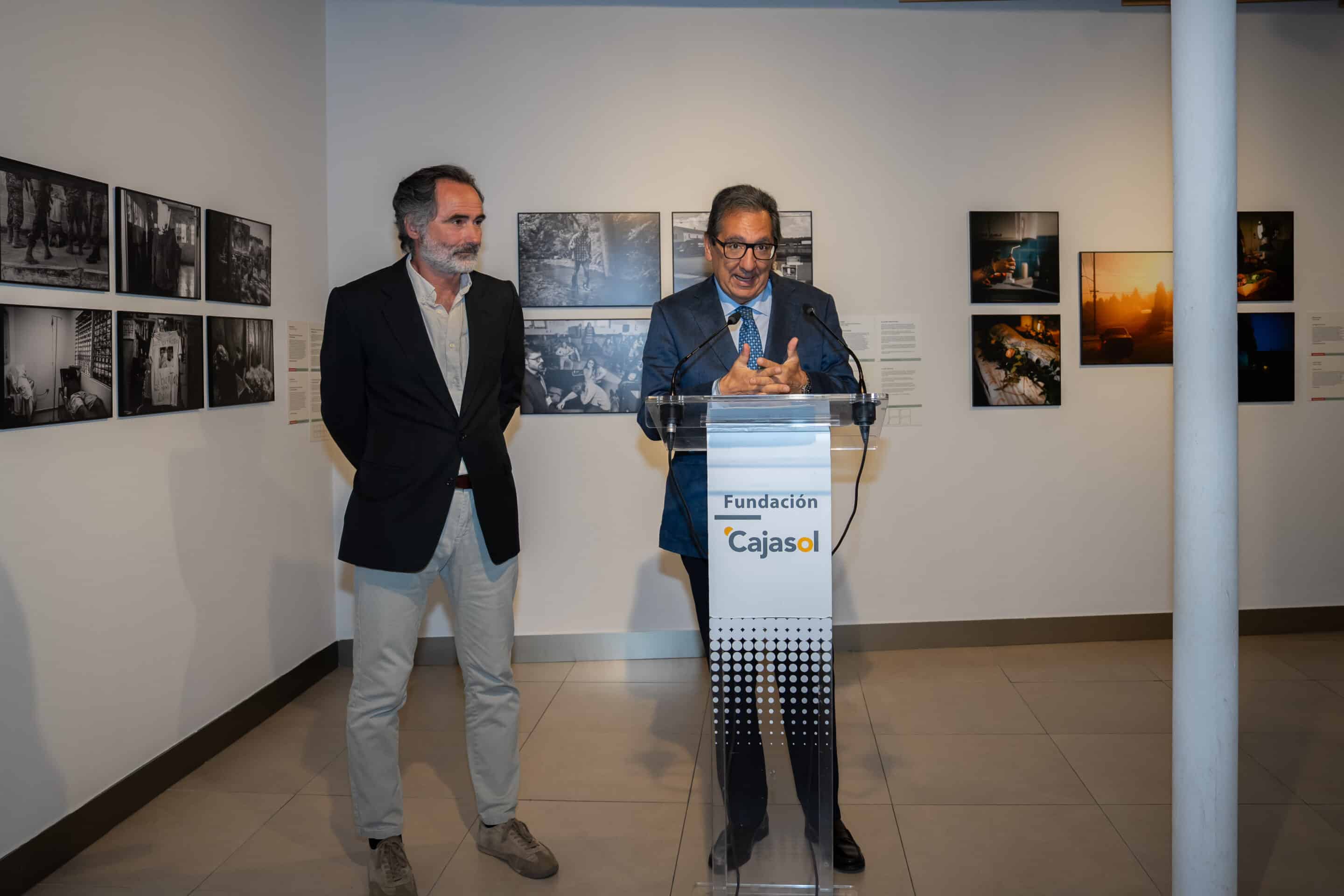 Antonio Pulido inaugura World Press Photo 2025 en la Fundación Cajasol