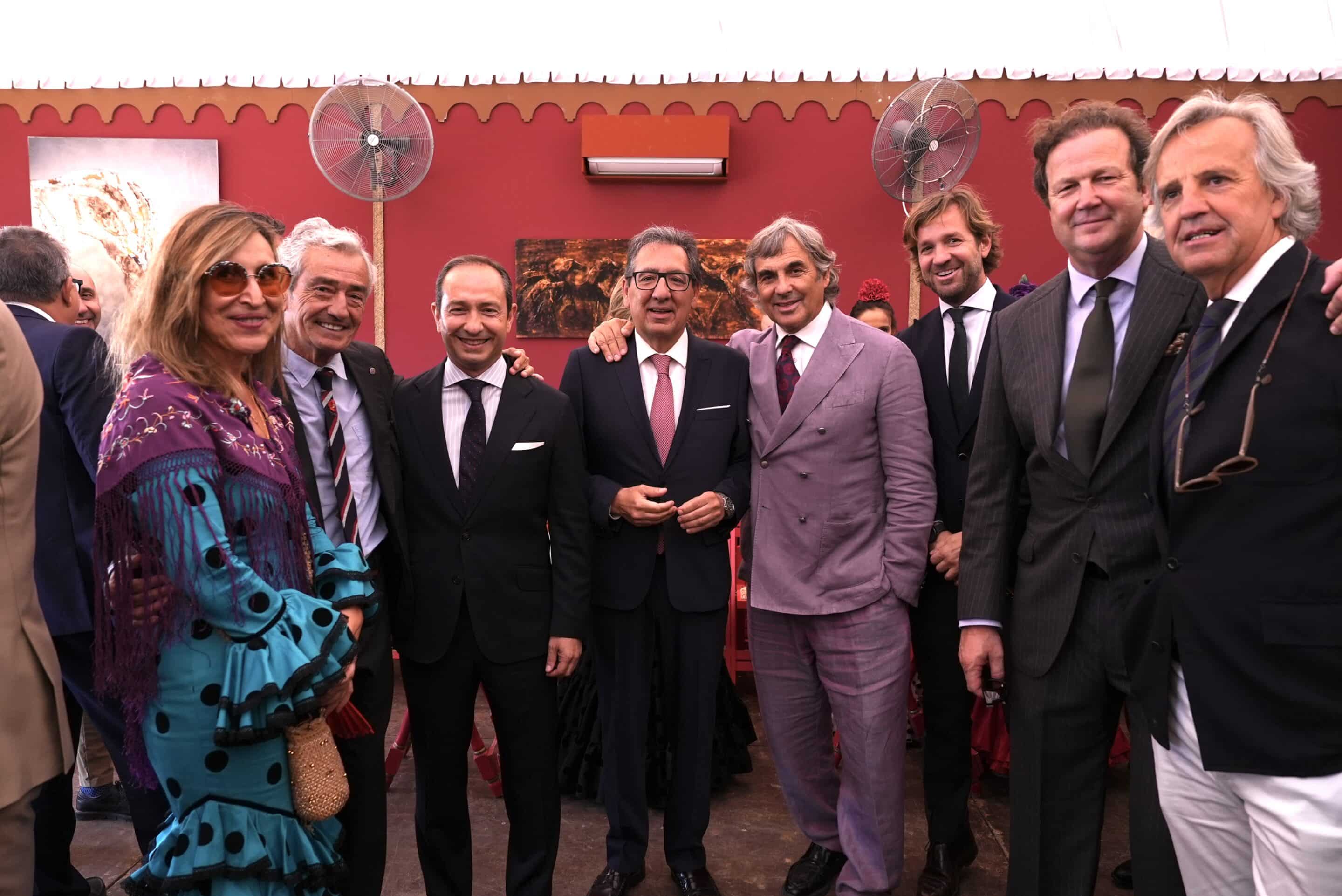 Recepción institucional de la Fundación Cajasol en la Feria con Antonio Pulido