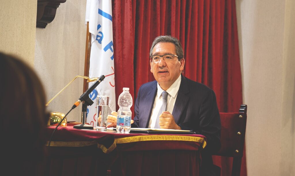 Antonio Pulido Transformación del sistema financiero español y sus nuevos retos