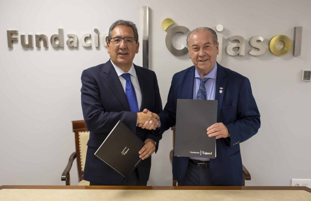 La Fundación Cajasol renueva su compromiso con la Semana Santa onubense