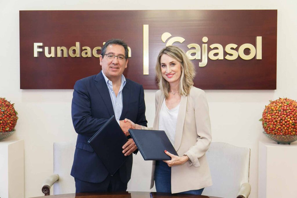 La Fundación Cajasol ayuda a mejorar la calidad de vida de los pacientes de ELA con los aparatos Irisbond