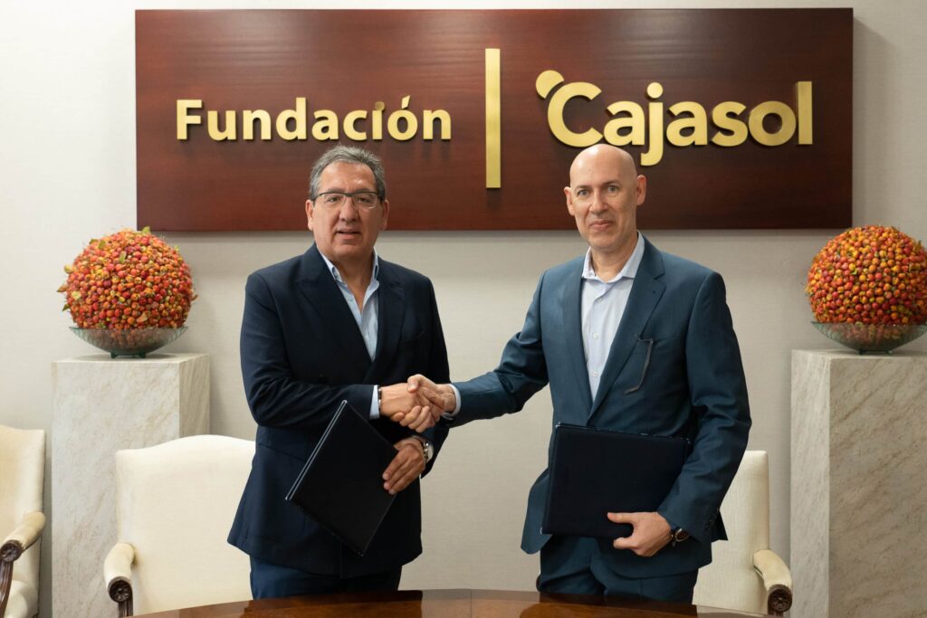 La Fundación Cajasol renueva su colaboración con el Club Agrupación de Voleibol Esquimo