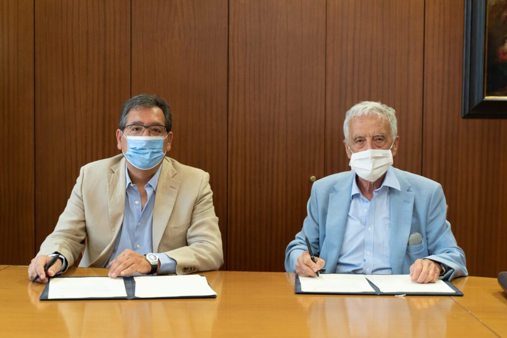 LA FUNDACIÓN CAJASOL APUESTA POR LA DIVULGACIÓN DE LA CIENCIA RENOVANDO EL CONVENIO CON LA REAL ACADEMIA SEVILLANA DE CIENCIAS