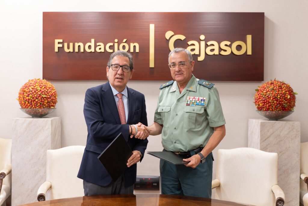 La Fundación Cajasol y la Guardia Civil renuevan su convenio de colaboración para promover actividades culturales e institucionales en Andalucía