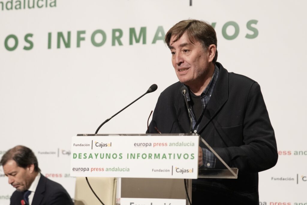 María Jesús Montero protagoniza los Desayunos Informativos de Europa Press en la Fundación Cajasol, con la presentación de Luis García Montero y la intervención de Antonio Pulido