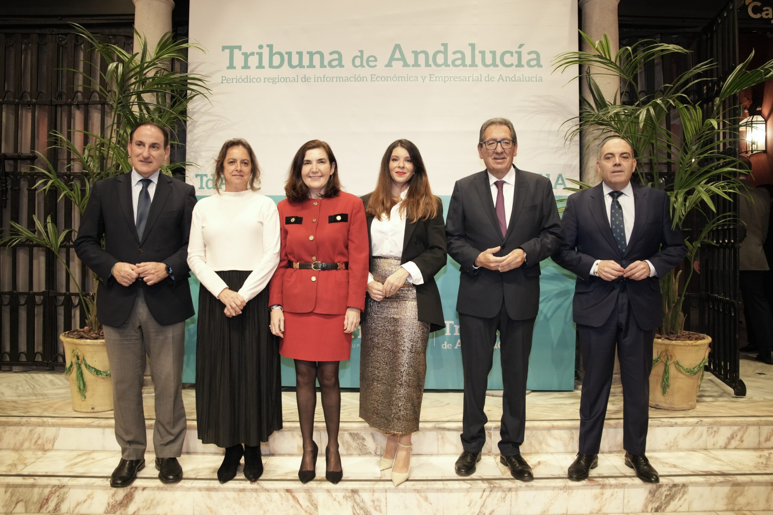 Antonio Pulido recoge el Premio Tribuna de Honor en los Premios Tribuna de Andalucía 2026