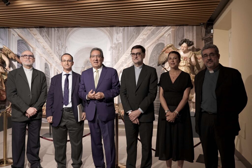 La Fundación Cajasol y el Cabildo Catedral de Sevilla inauguran la exposición “SPLENDOR LAPIDIS”