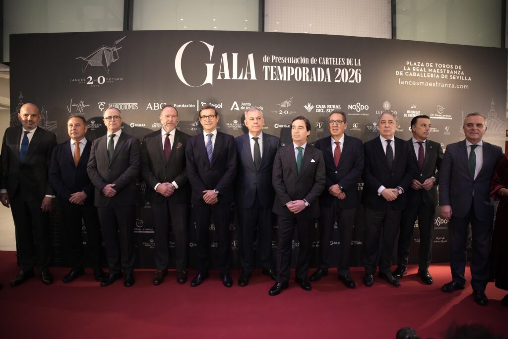 La Fundación Cajasol acompaña a Lances de Futuro en la presentación de la nueva temporada de la Real Maestranza