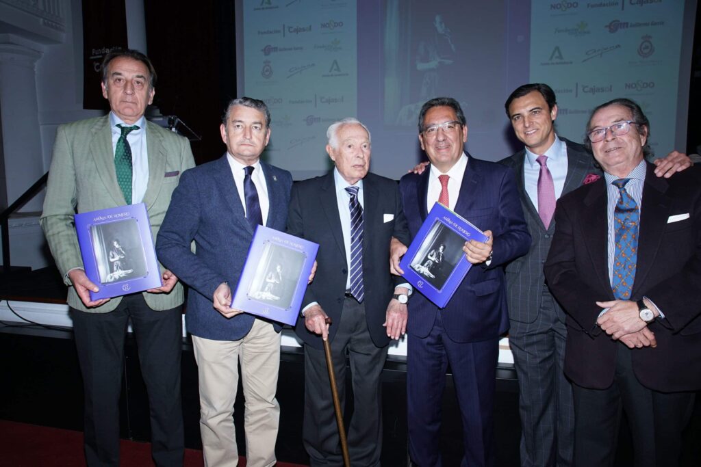 La firma Arjona presenta «Aroma de Romero» en la Fundación Cajasol