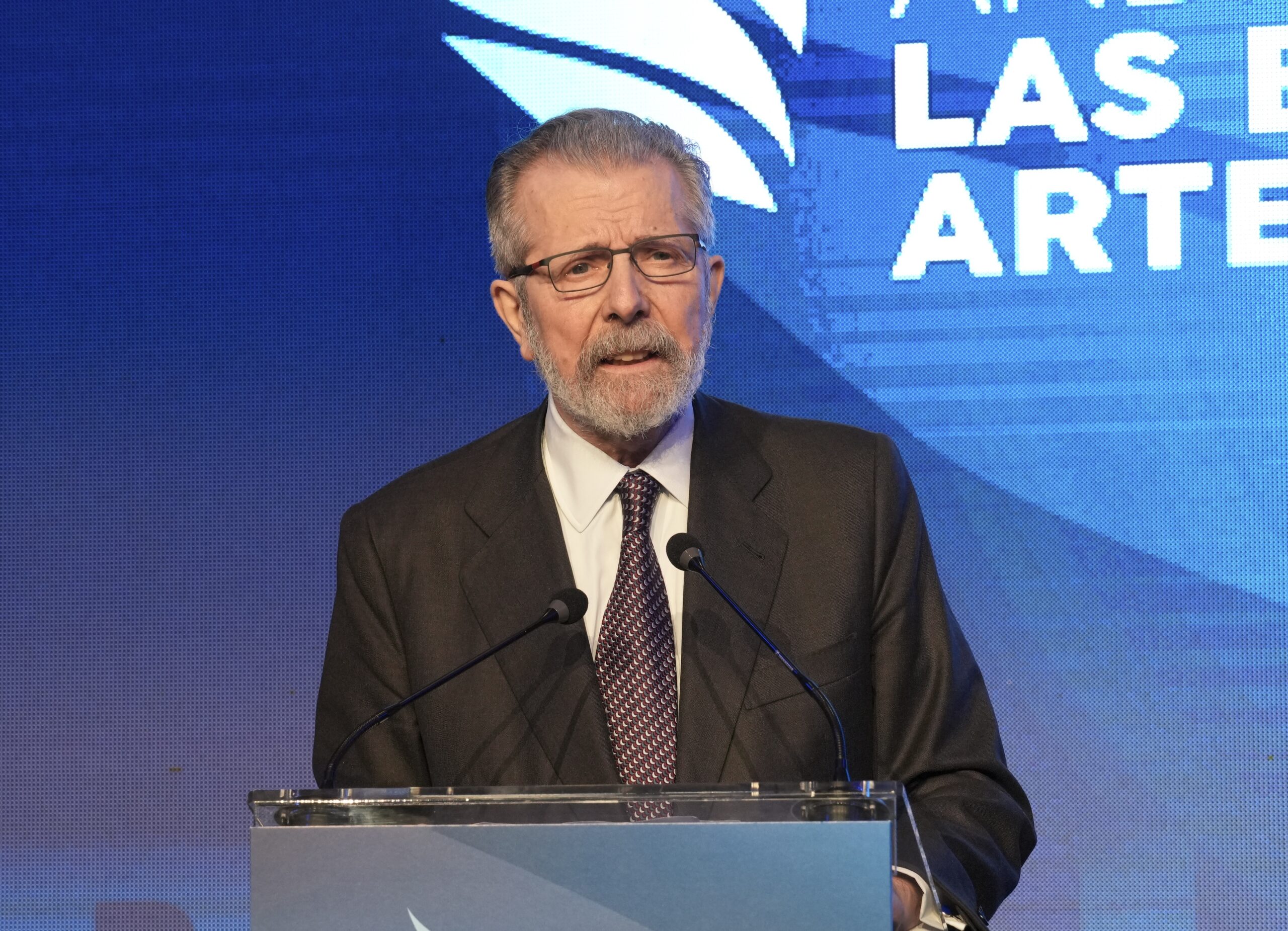 Premio Andaluz de las Bellas Artes para el pintor Hernán Cortés