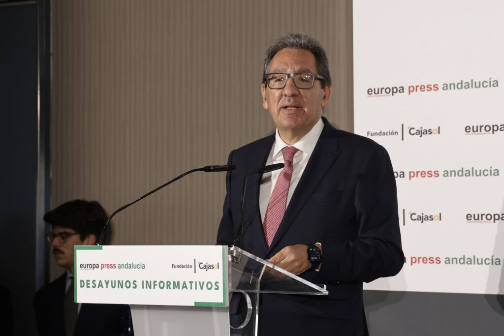 Desayuno Informativo con Antonio Repullo y José María Bellido