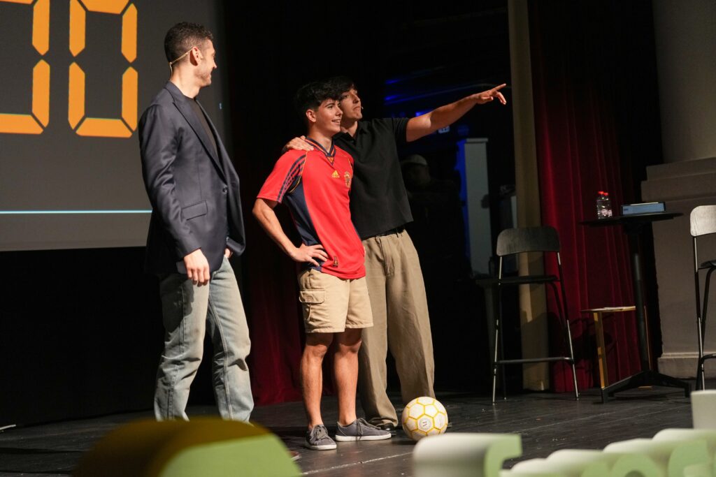 El Doctor Abellán inaugura "esferasalud" en la Fundación Cajasol