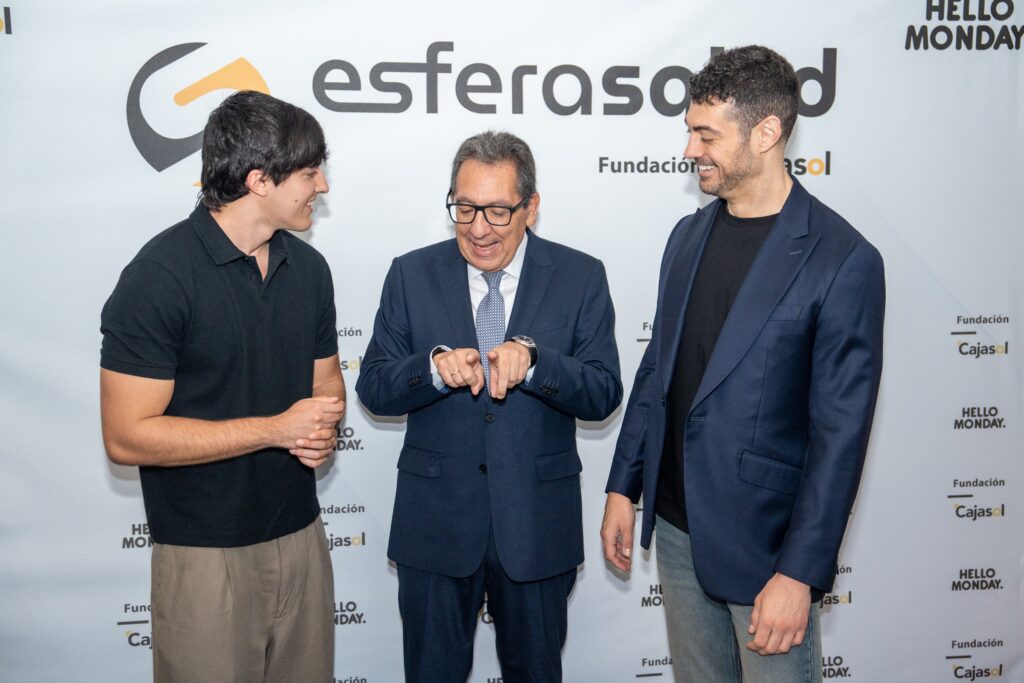 El Doctor Abellán inaugura "esferasalud" en la Fundación Cajasol