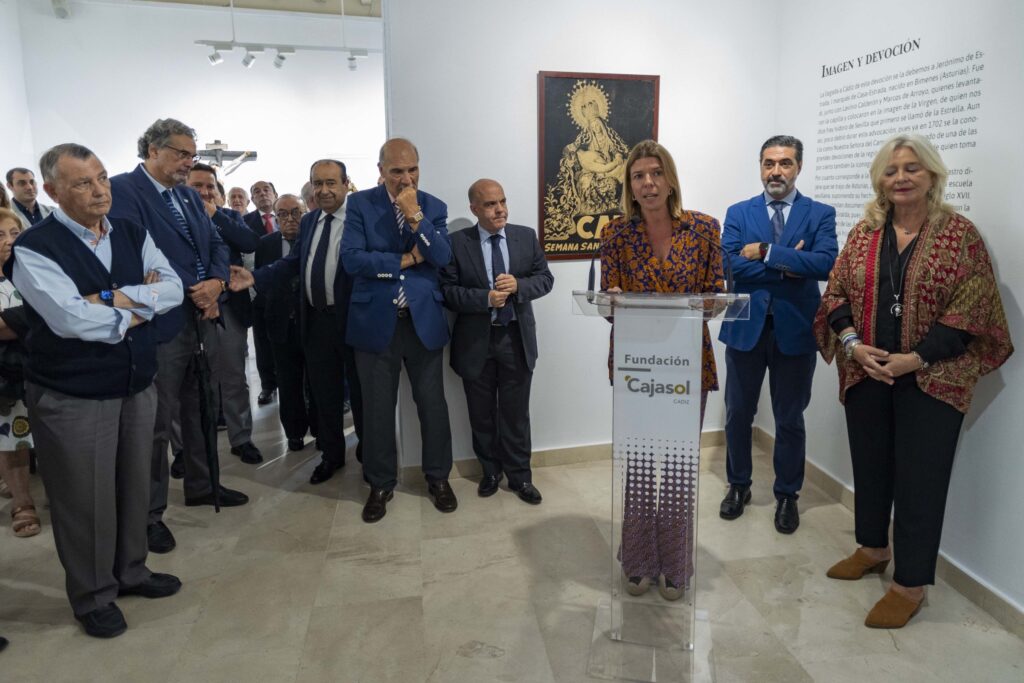 La Fundación Cajasol inaugura en la exposición ‘Las Angustias Primeras. Patrimonio de una devoción gaditana’