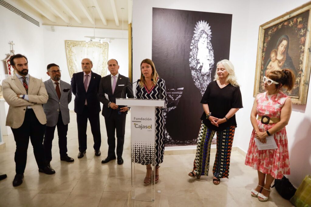 La Fundación Cajasol inaugura la exposición “Penas: Devoción de la Viña» en Cádiz