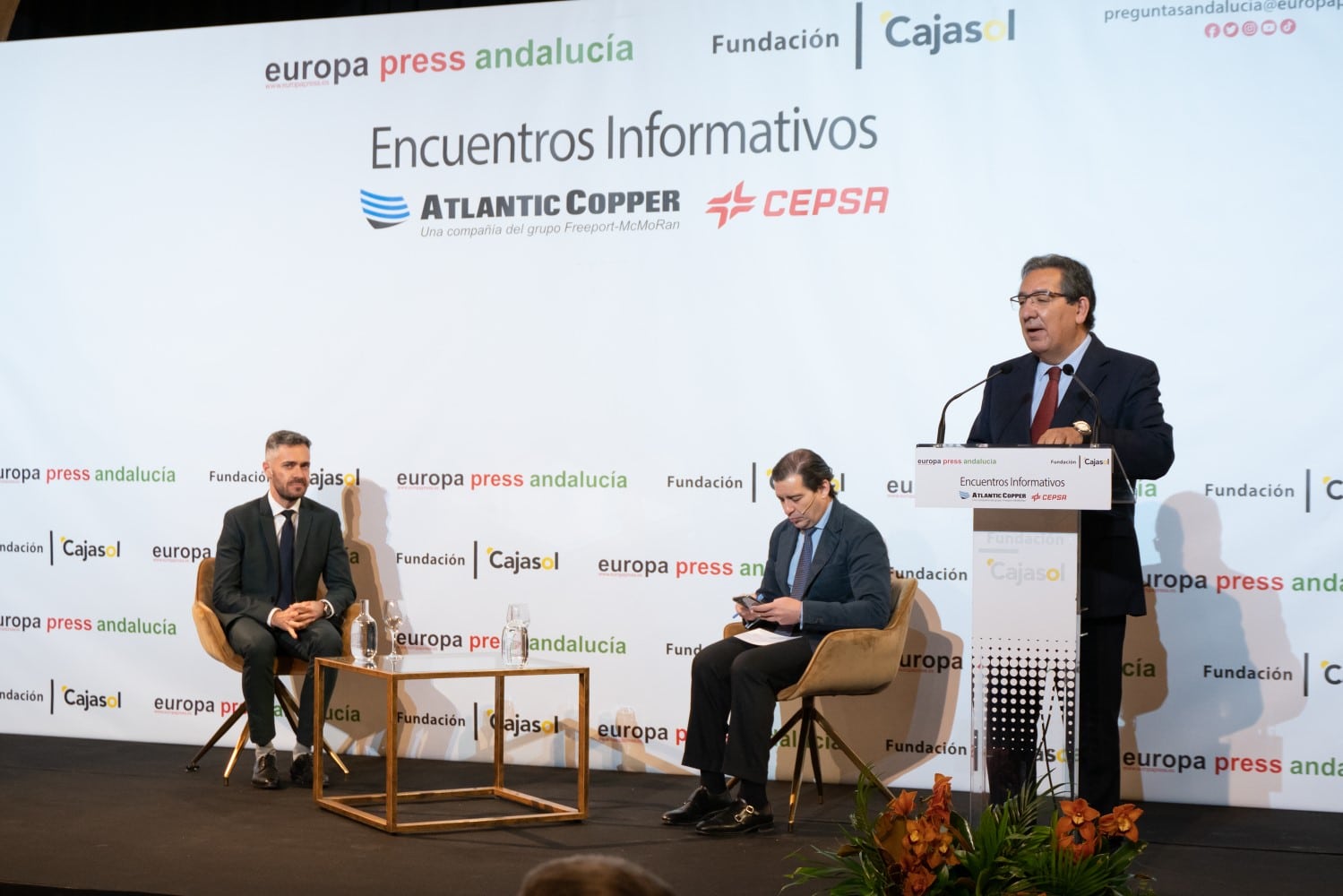 Felipe Sicilia y Juan Espadas en la Fundación Cajasol