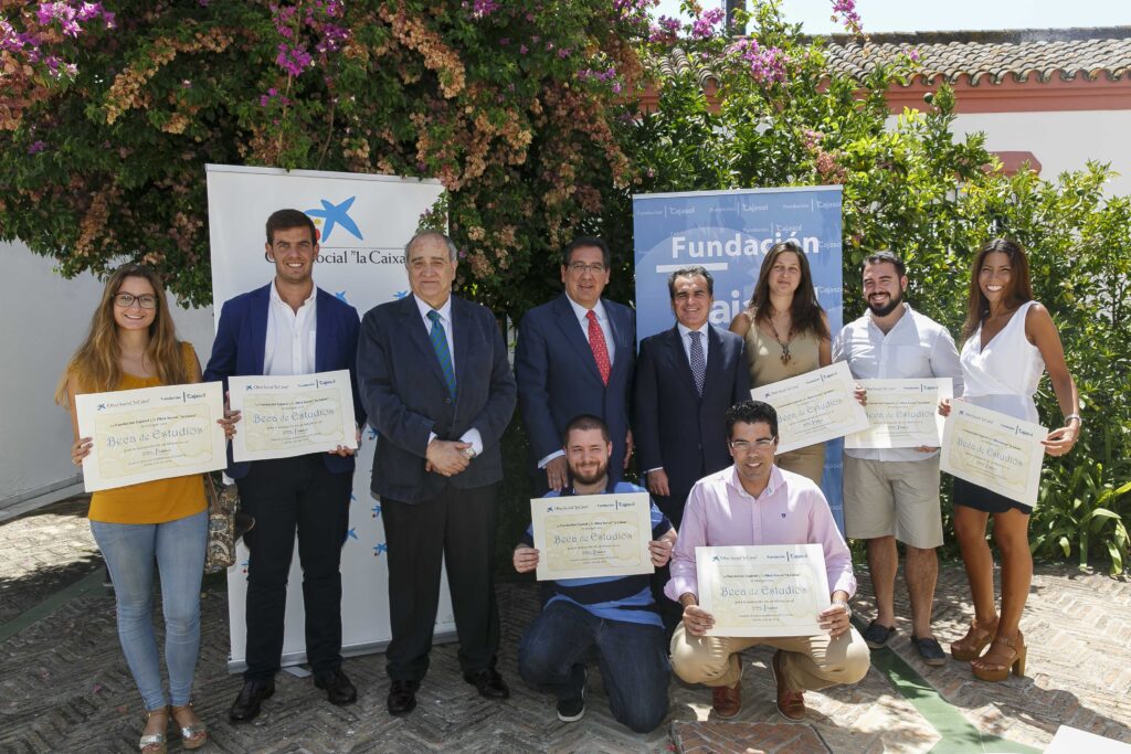La Fundación Cajasol y la Obra Social ‘la Caixa’ becan a 89 alumnos de Másteres y Cursos de Expertos del Instituto de Estudios Cajasol