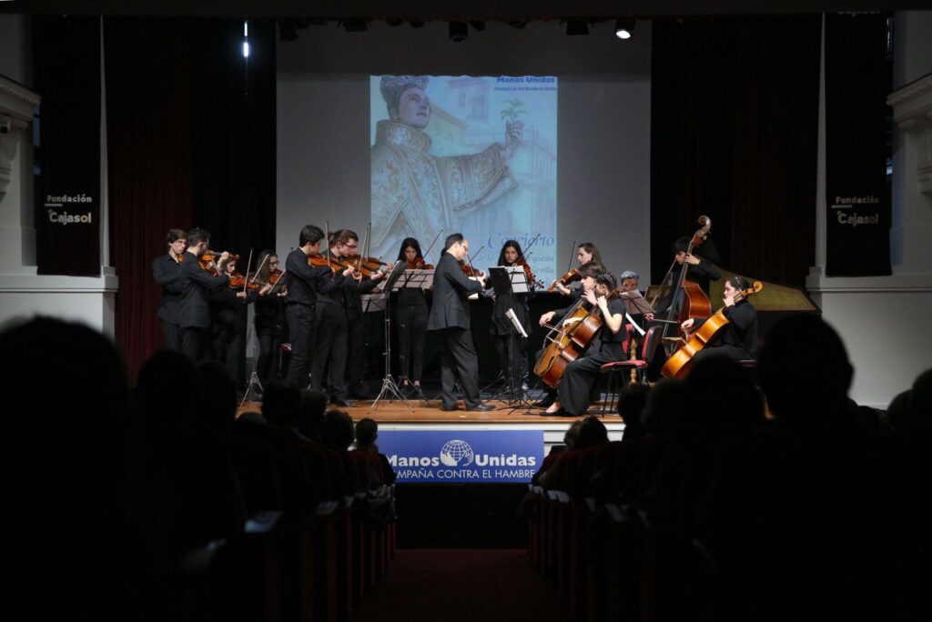 I Gala Solidaria Manos Unidas de la Parroquia de San Vicente en la Fundación Cajasol