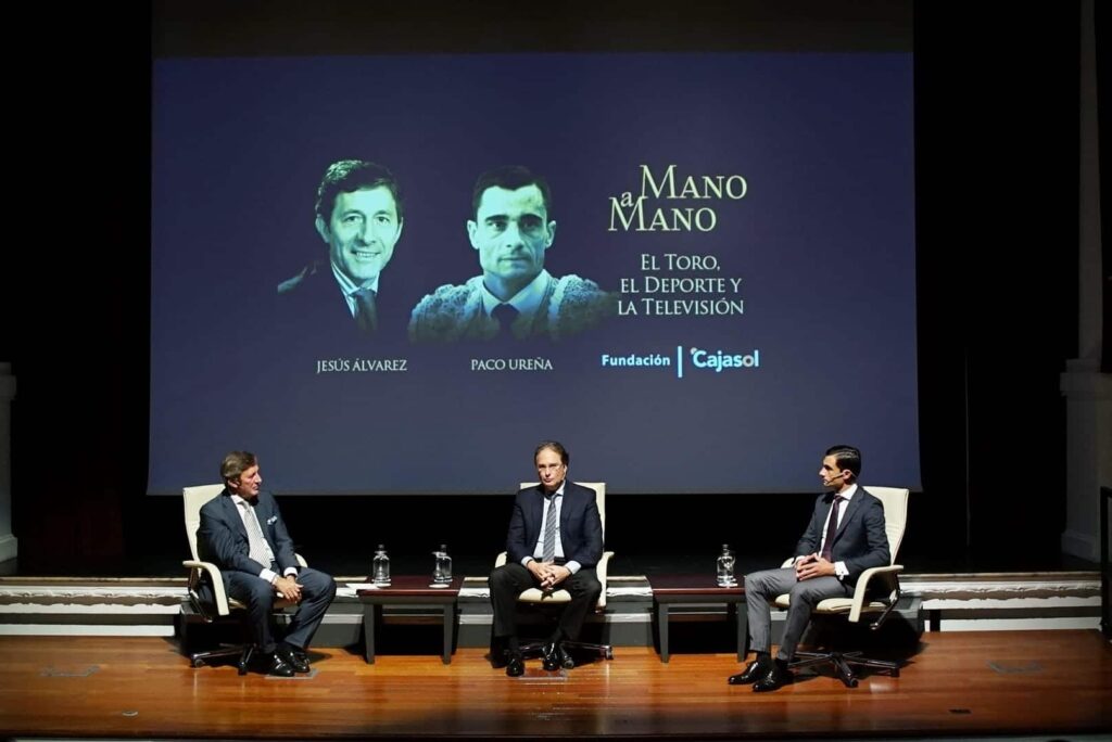 Paco Ureña y Jesús Álvarez: toros, deporte y televisión en la Fundación Cajasol