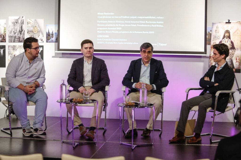 Mesa Redonda “Los jóvenes en las cofradías: papel, responsabilidad, retos”