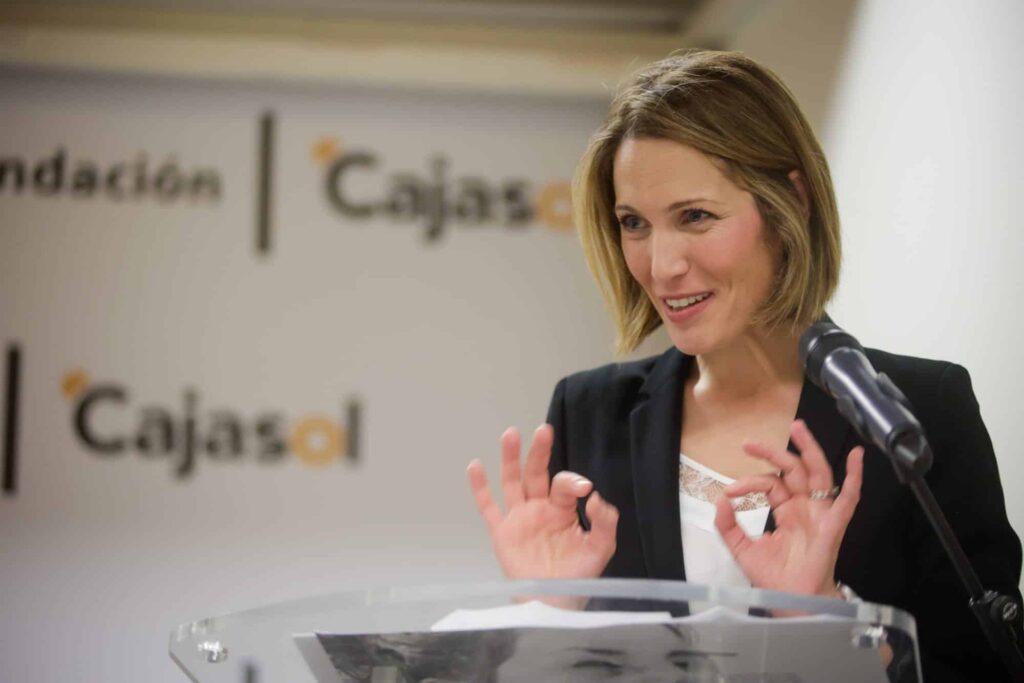 Silvia Intxaurrondo recoge el XXXII premio Agustín Merello en la Fundación Cajasol