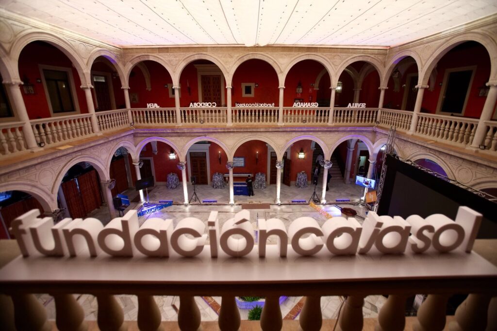 La Fundación Cajasol hace balance con la presentación de su Memoria de actividades 2015