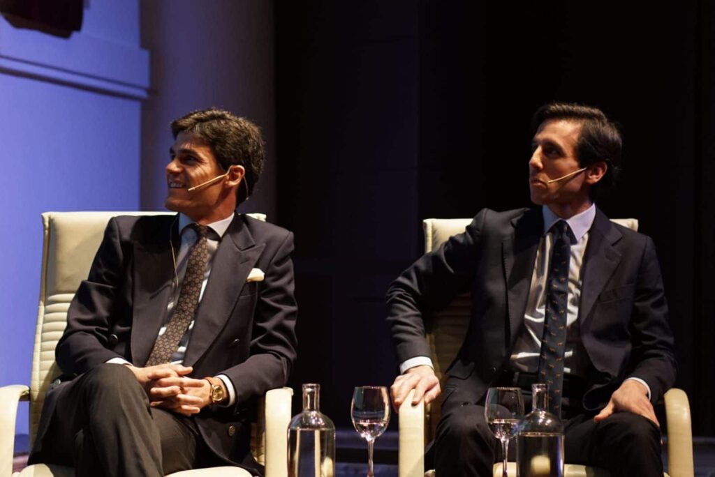 Juan Ortega y Pablo Aguado debaten sobre «La Tauromaquia de Pepe Luis Vázquez» en Sevilla