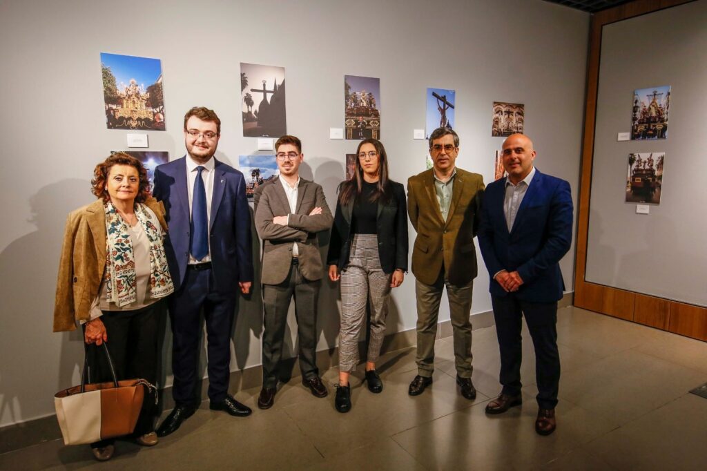 Exposición fotográfica “Luces de Pasión” en Córdoba