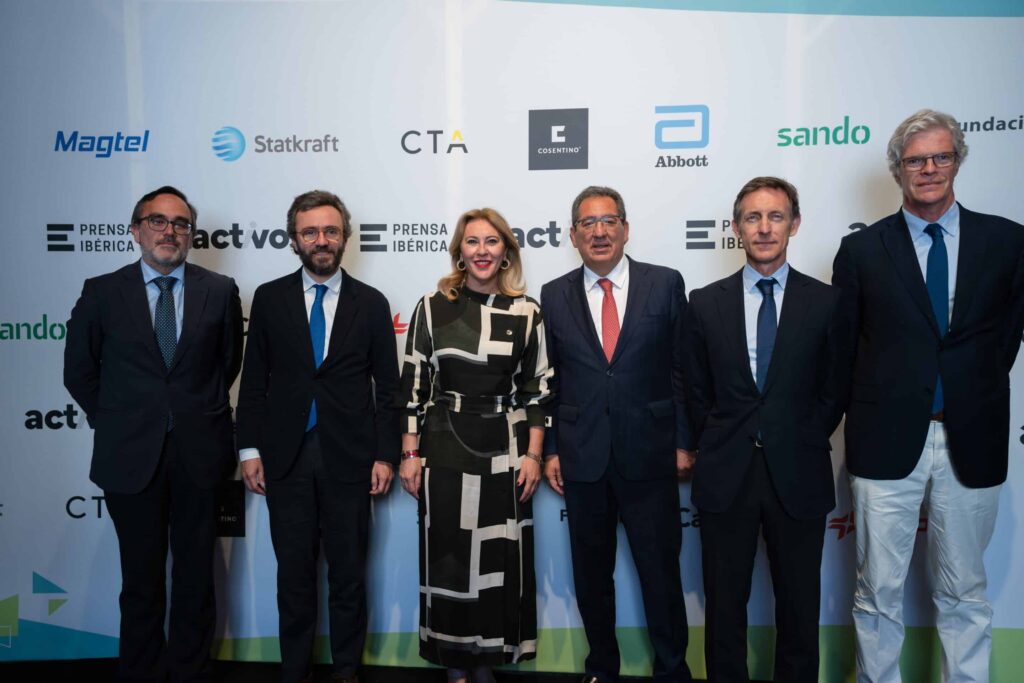 Antonio Pulido asiste a la presentación de Activos, de Prensa Ibérica