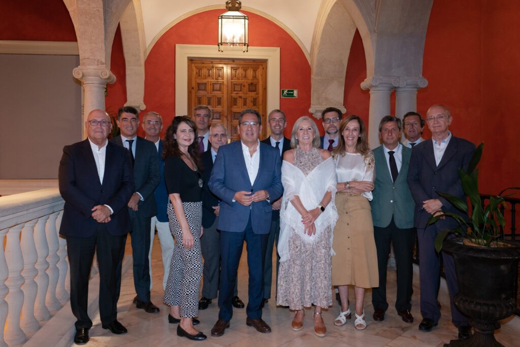 La Junta Directiva de AFA proyecta los actos de celebración del 20º aniversario de la Asociación